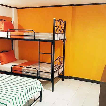 Hostel Mr.Sea In Bangkok Zewnętrze zdjęcie